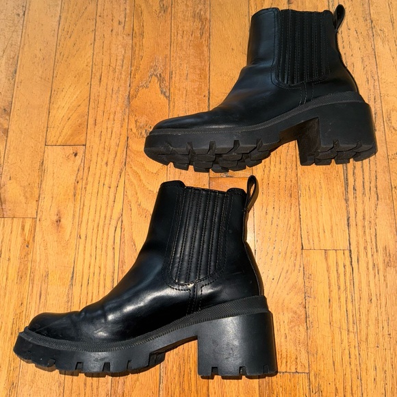 Black Slip-on Combat Boots, Lug Sole, Women’s Size 8.5 - Picture 4 of 4